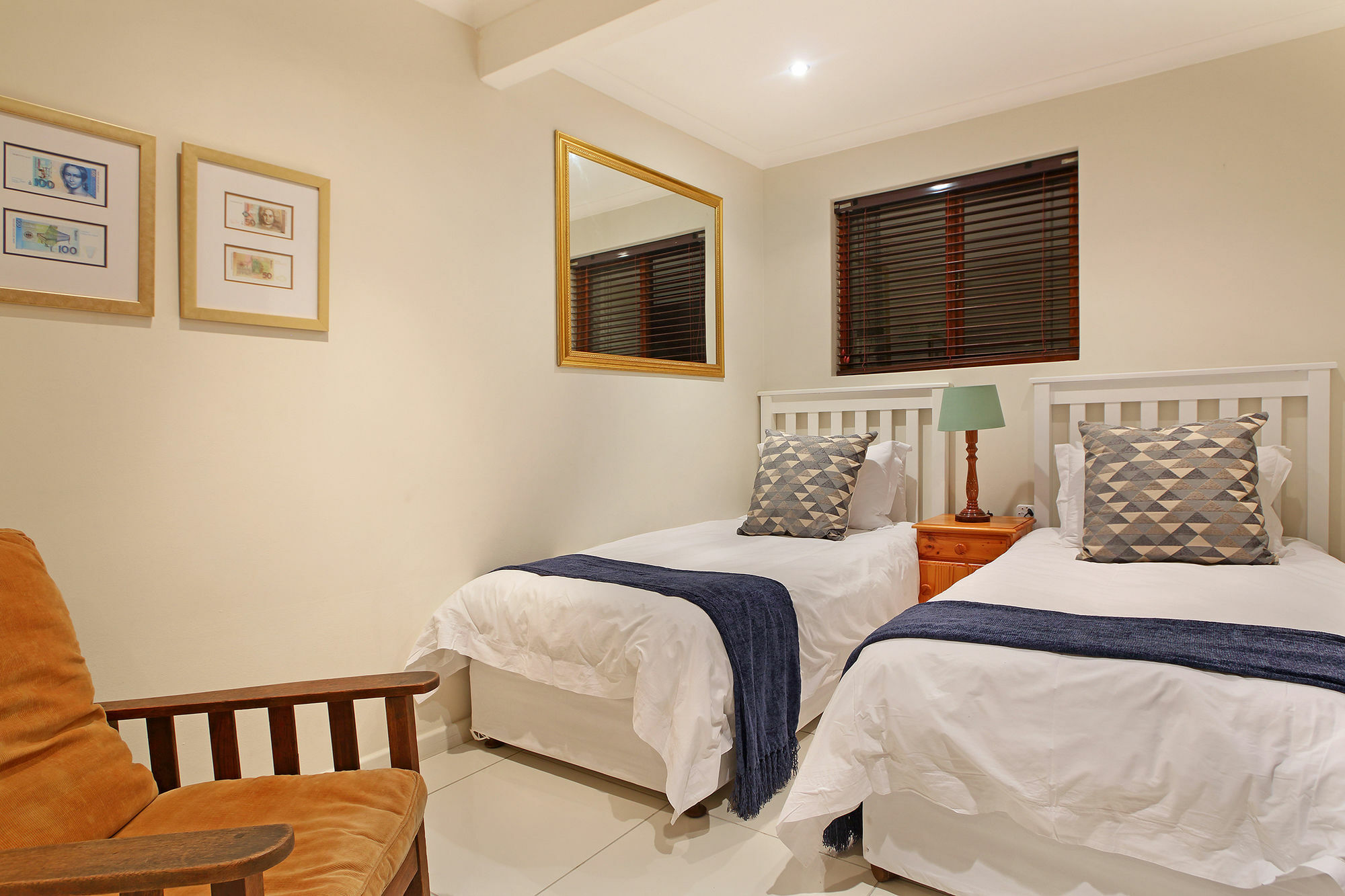 Afribode'S Dysart Cottage Kaapstad Buitenkant foto